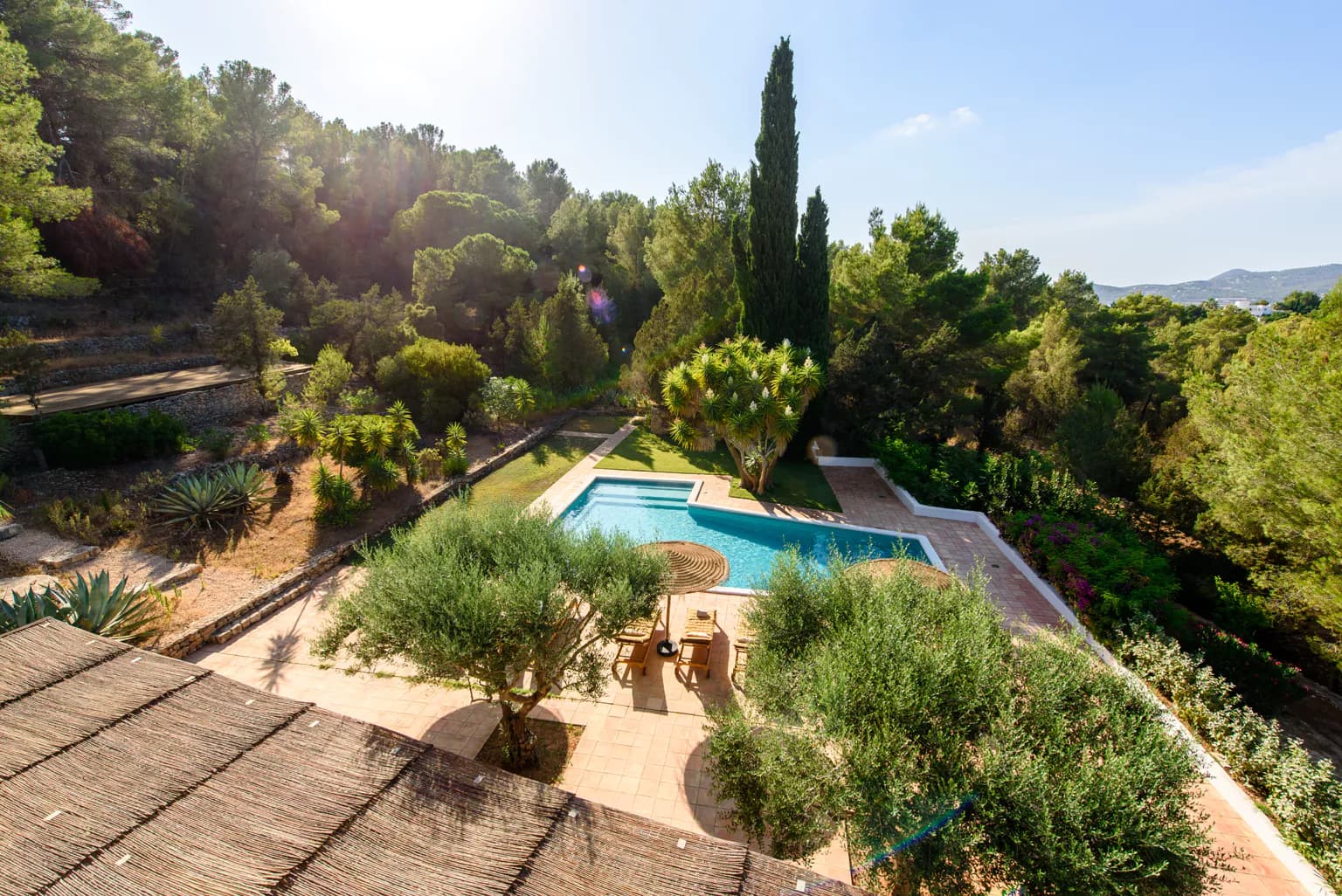 greek villa with pool