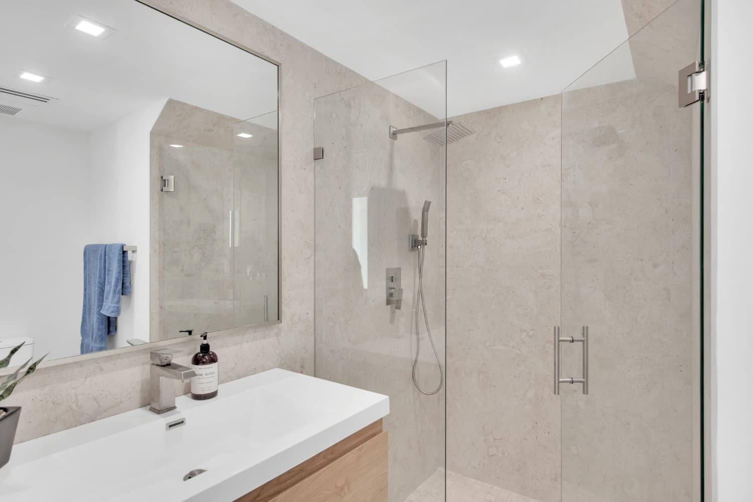 Casa Celine — image 36