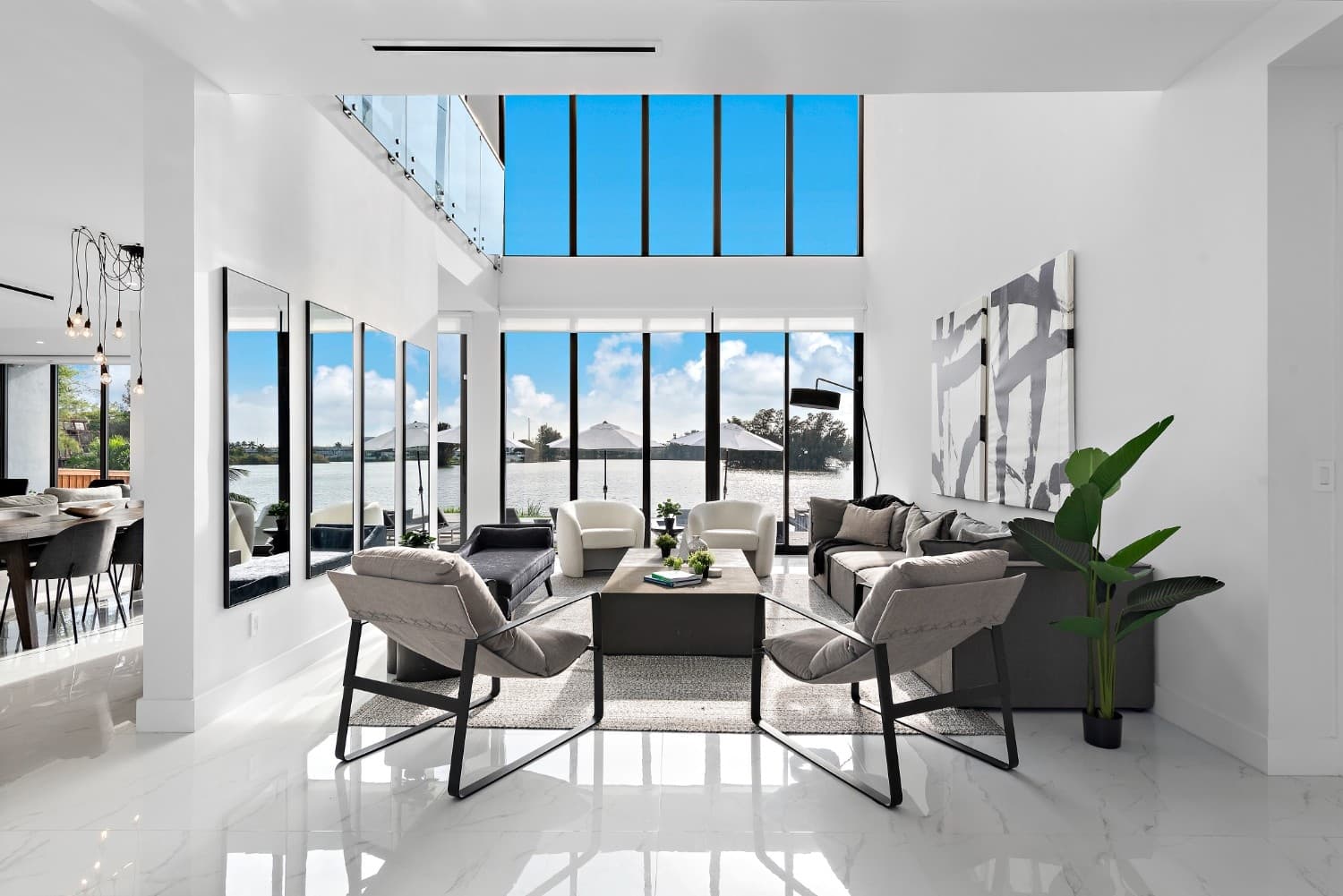 Casa Lago — image 3