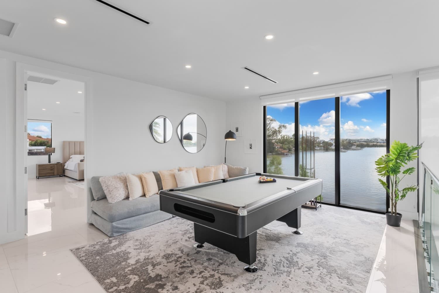 Casa Lago — image 8