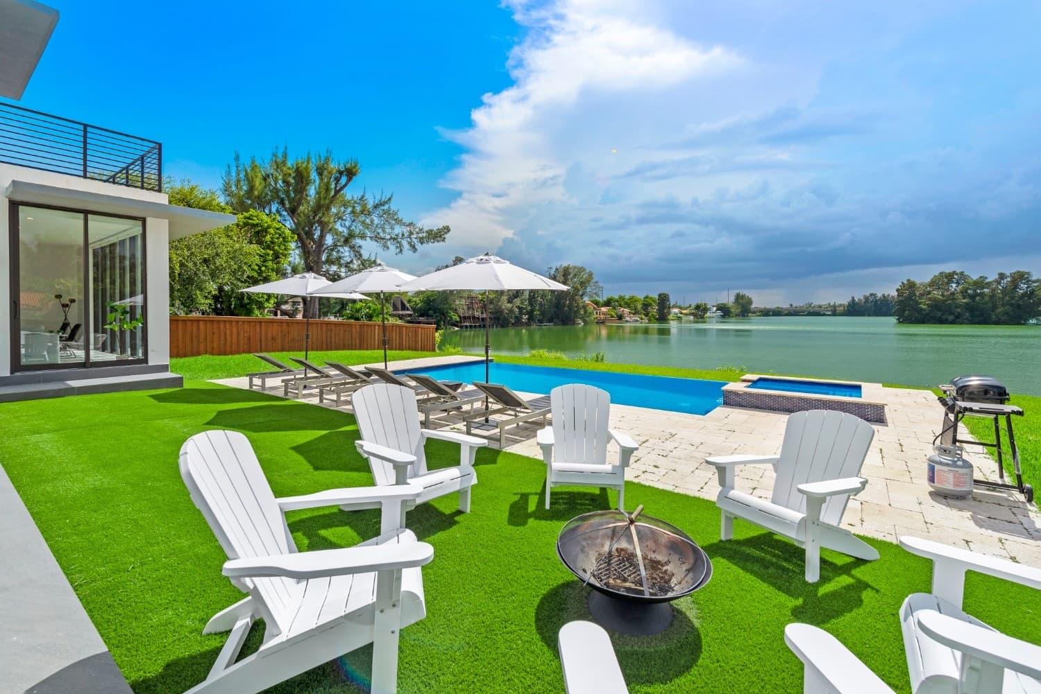 Casa Lago — image 24