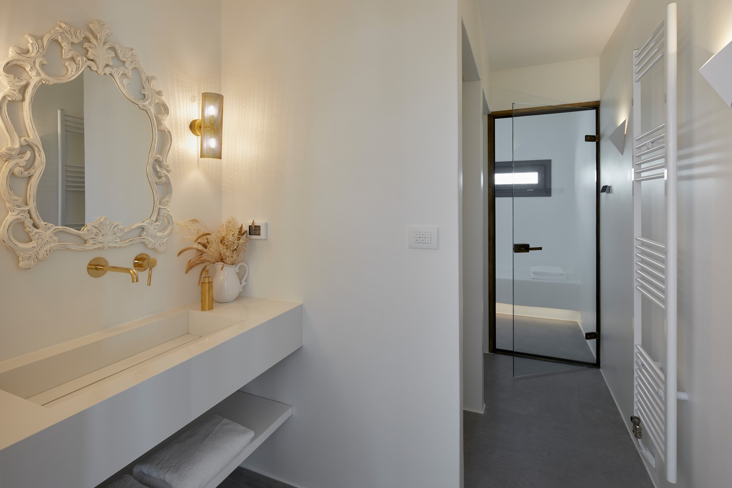 Kamini White — image 6