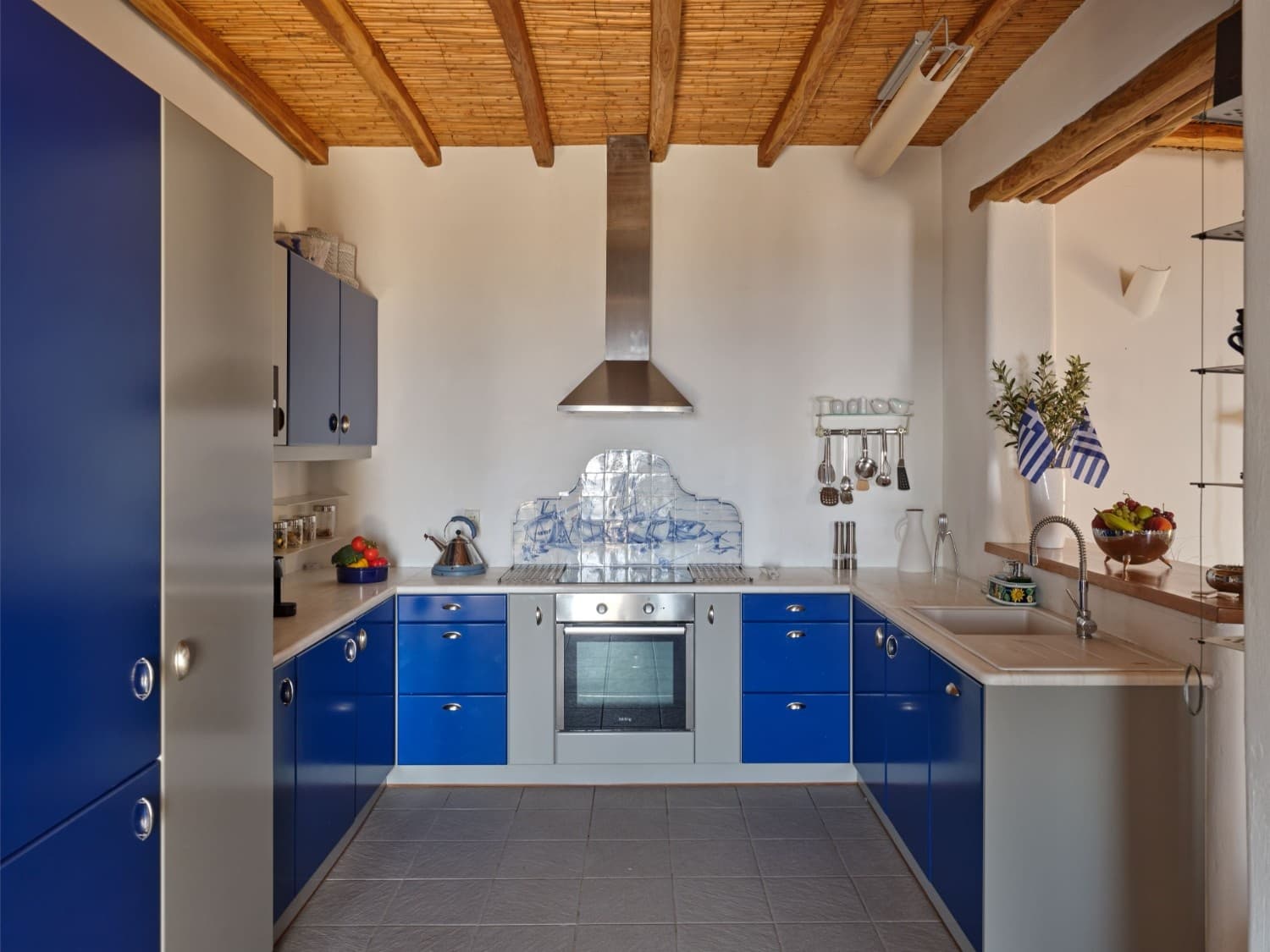 Agnanti Villa — image 8