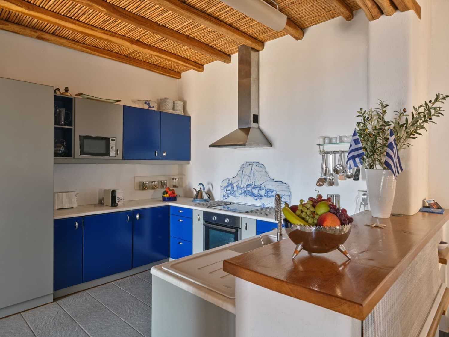 Agnanti Villa — image 9