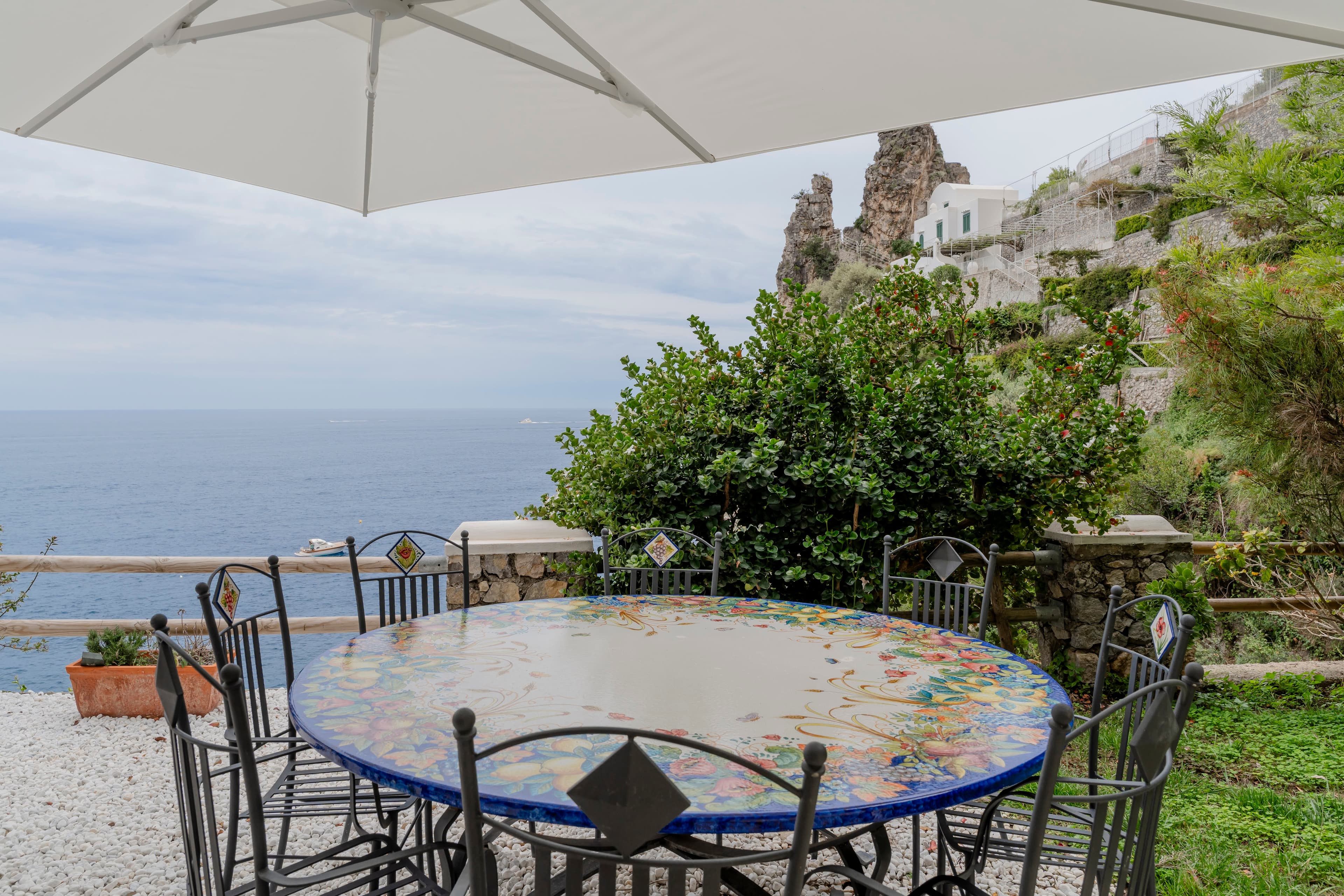 Villa Aurora — image 43