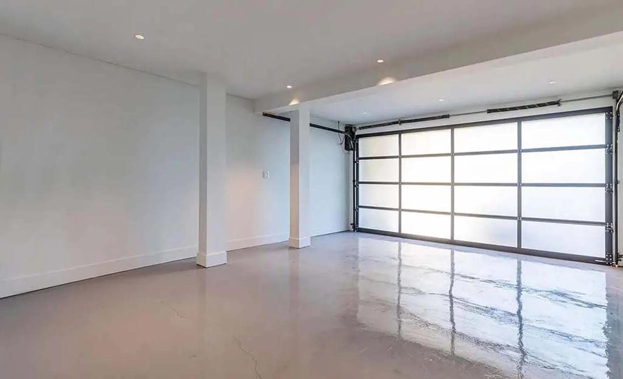Villa Crest — image 35