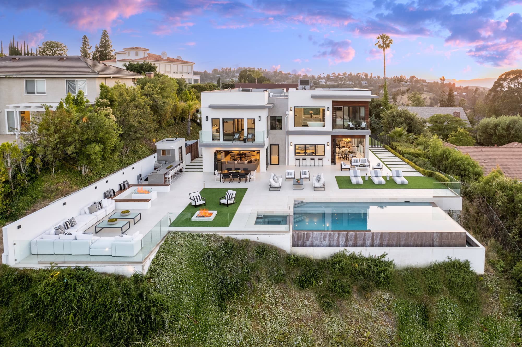 Villa Gayle — image 2