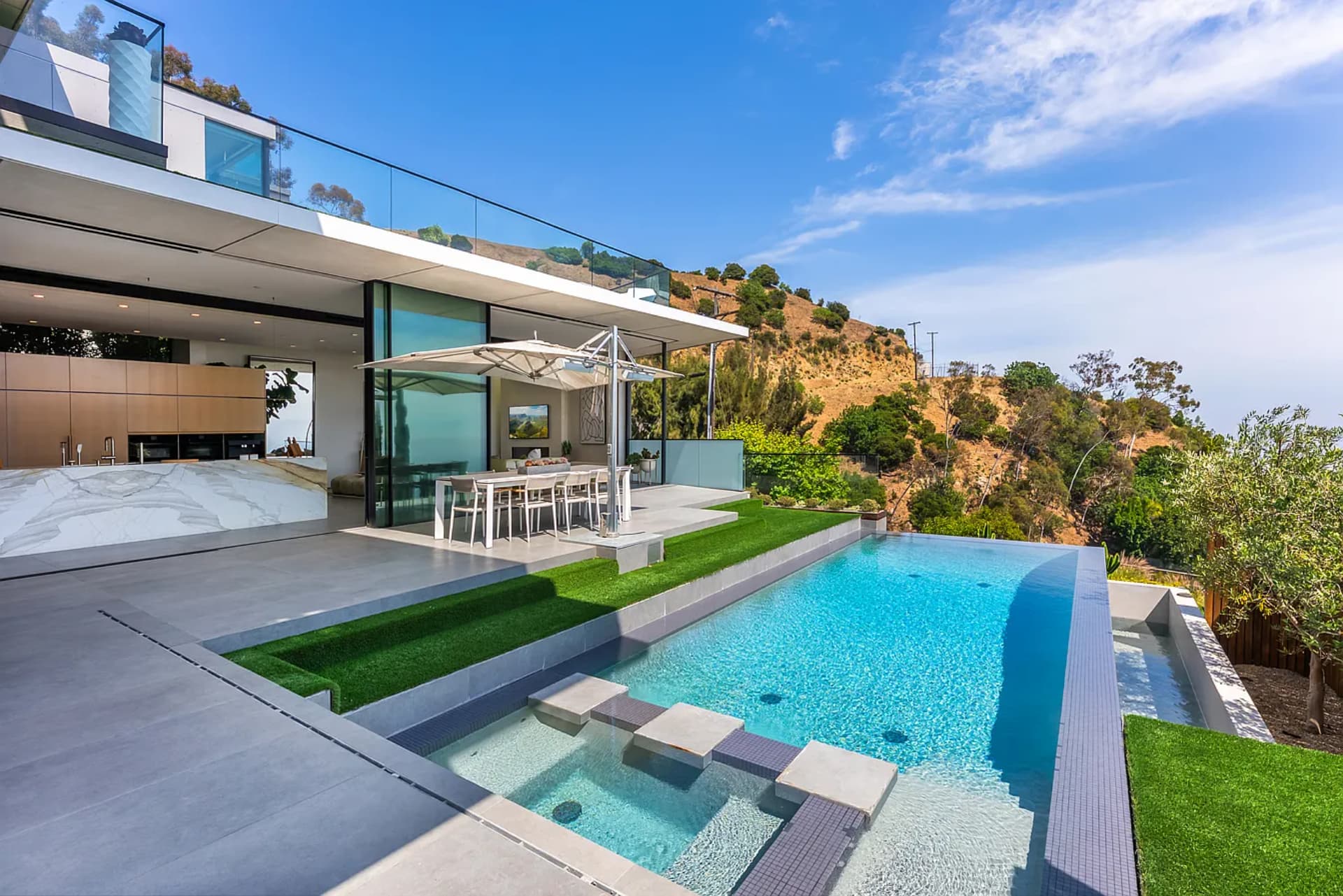 Villa Blue — image 3