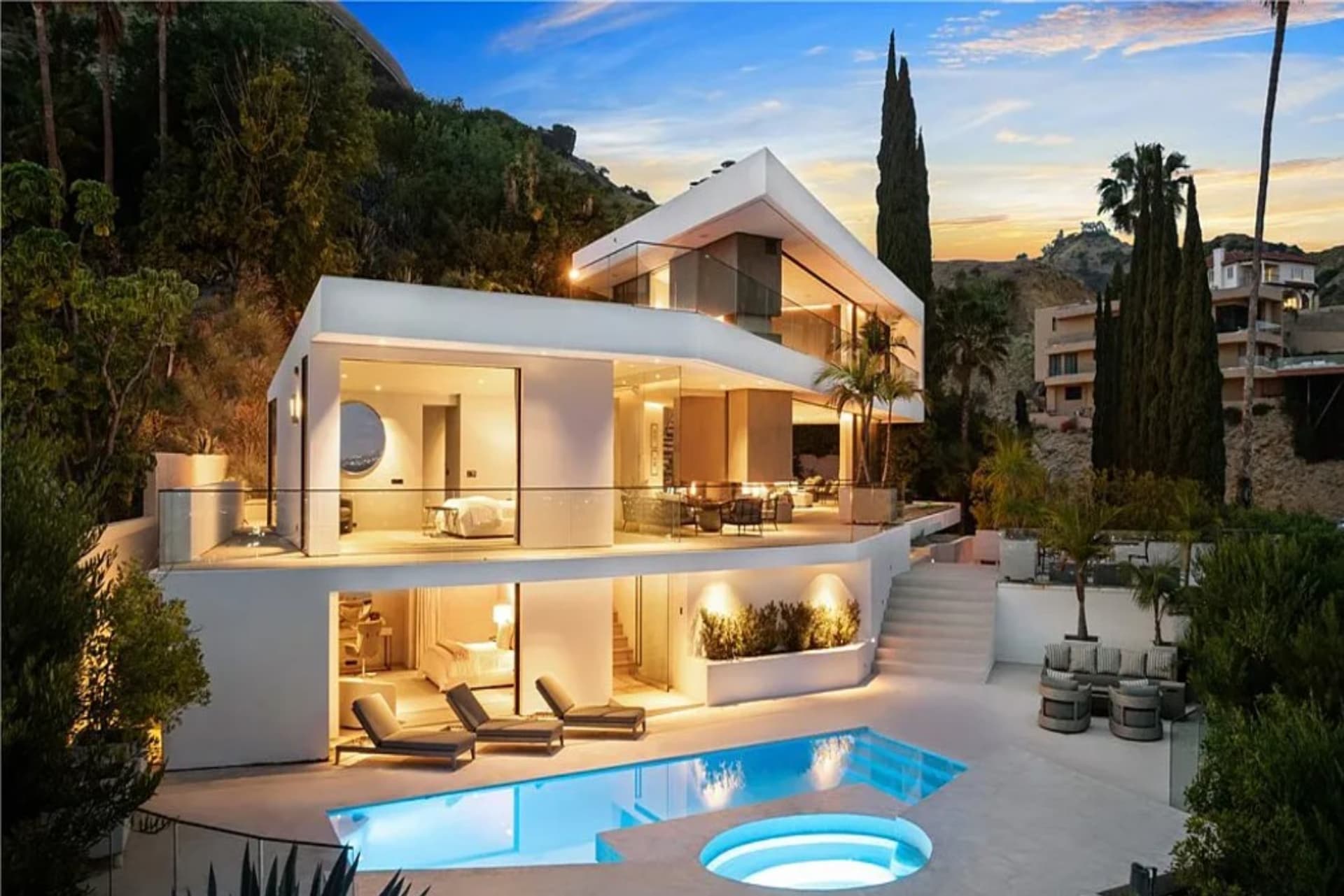 Villa Glass — image 2