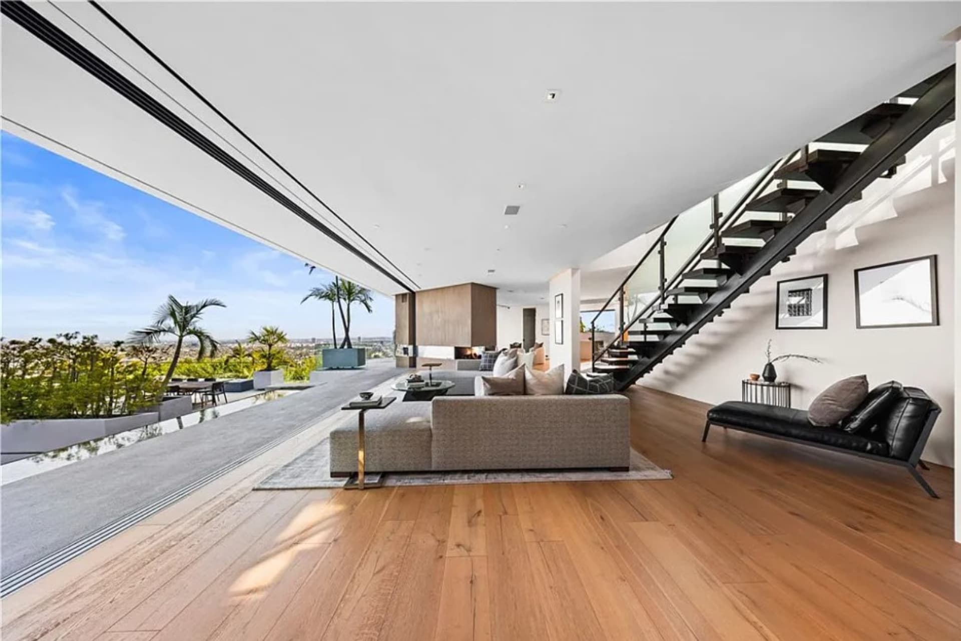 Villa Glass — image 13