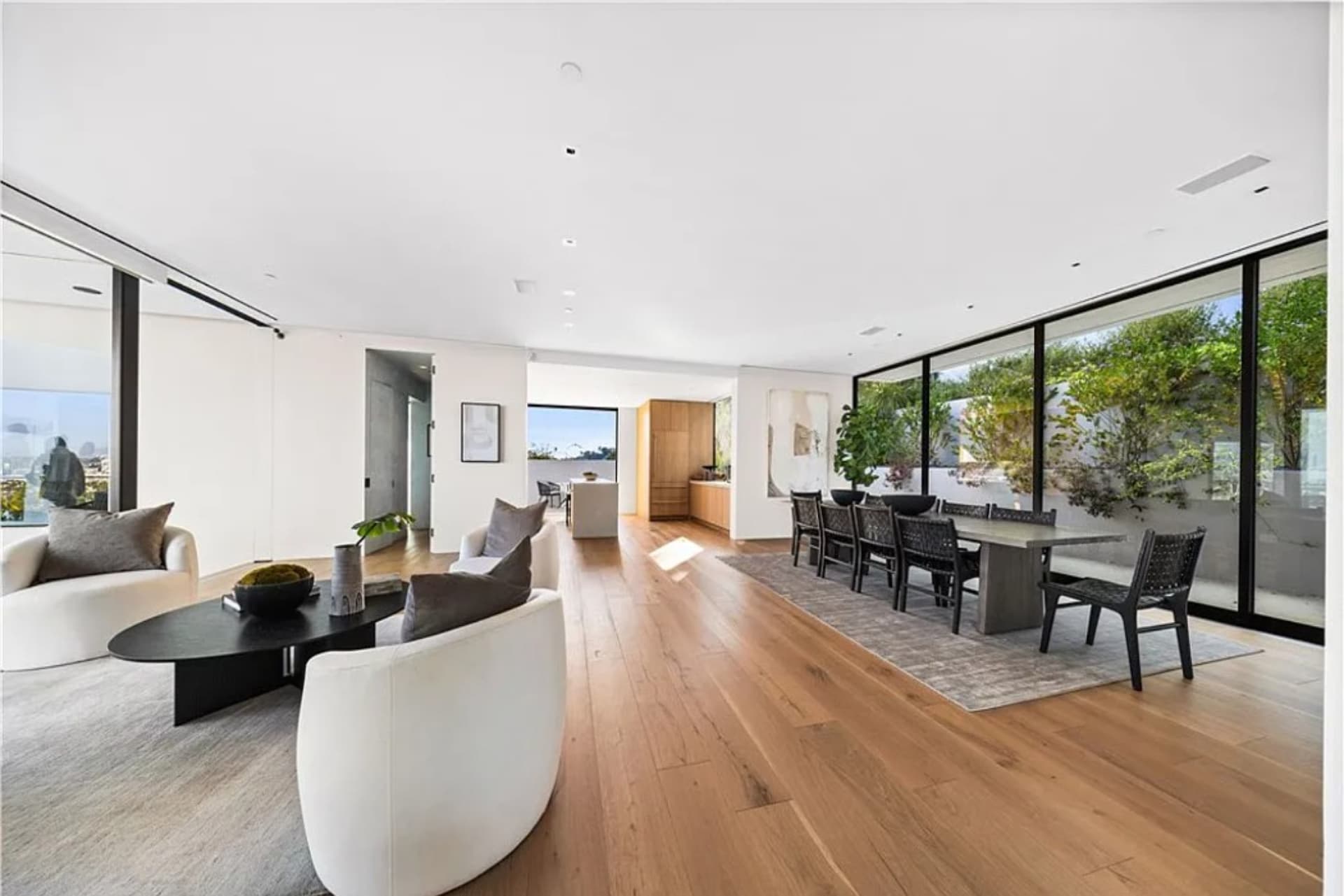 Villa Glass — image 18