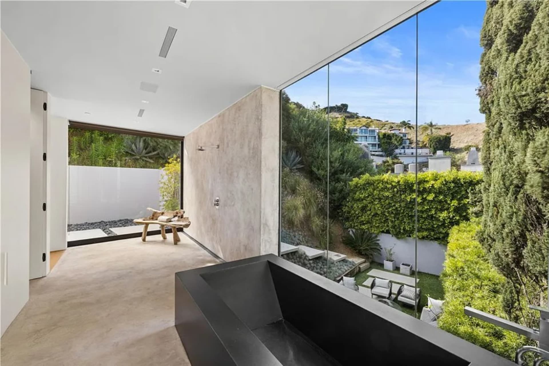 Villa Glass — image 25
