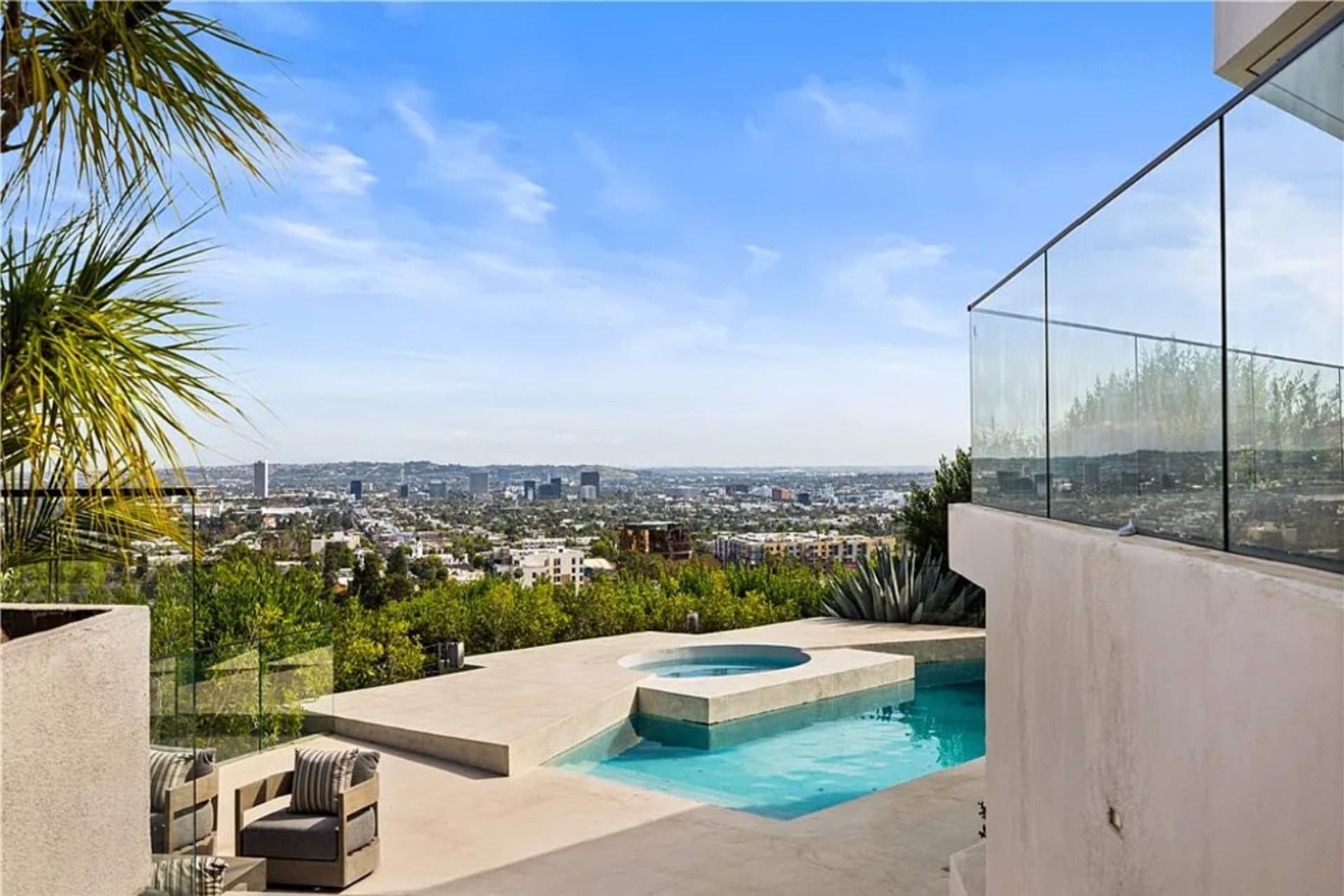 Villa Glass — image 47
