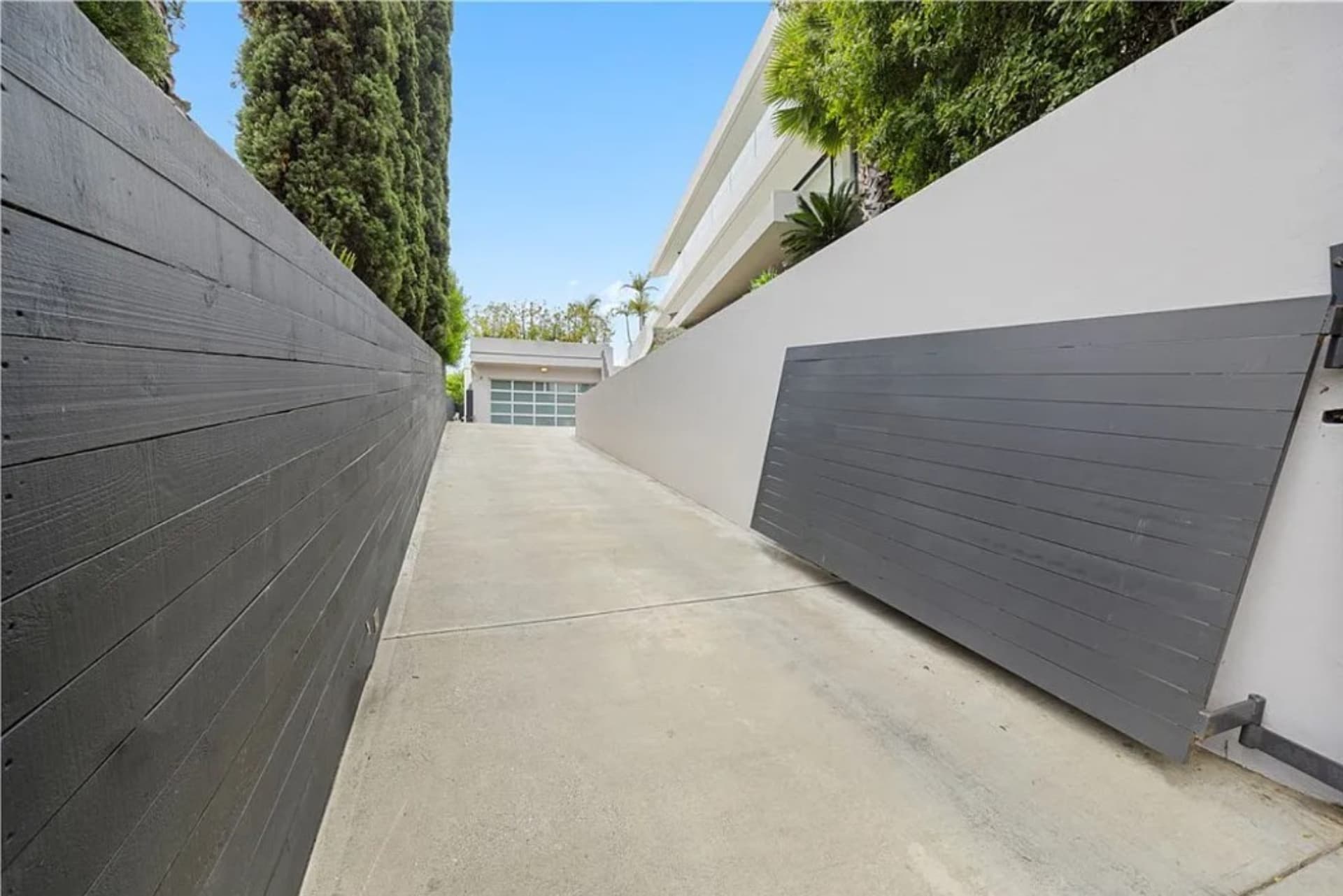 Villa Glass — image 62
