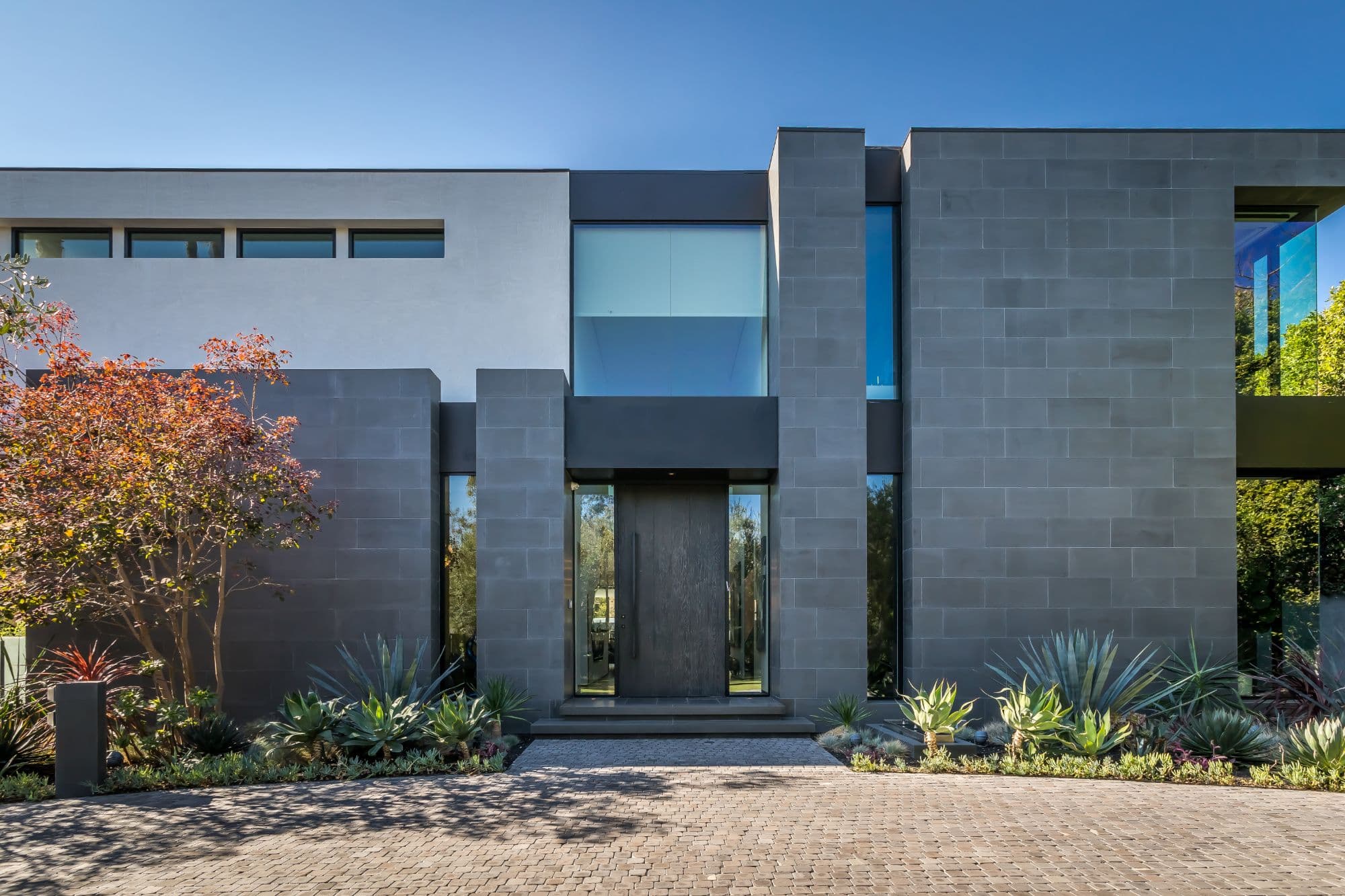 Villa Rexford — image 2