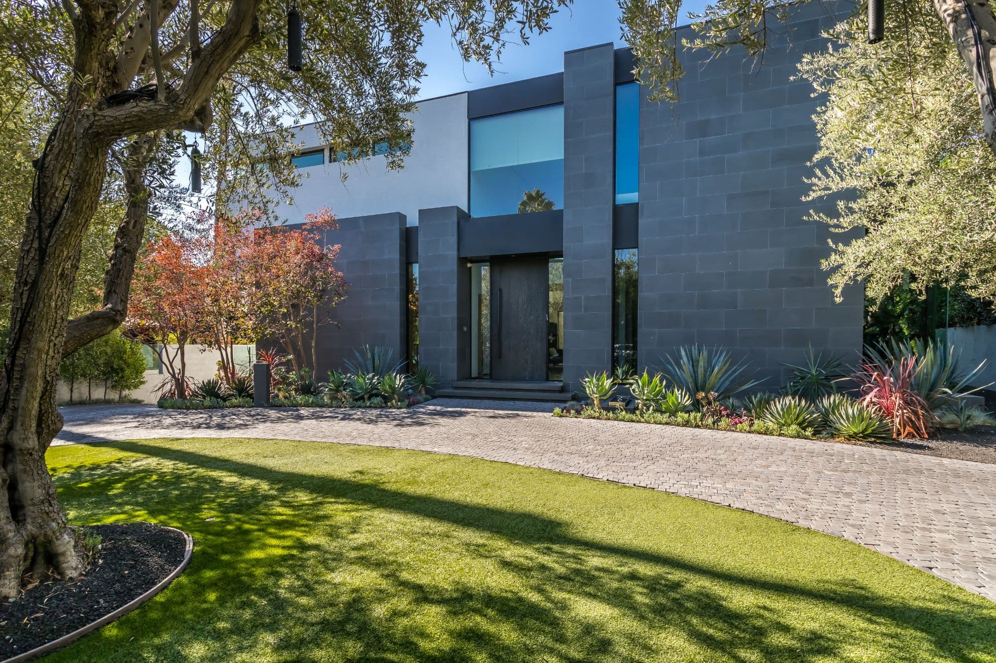 Villa Rexford — image 3