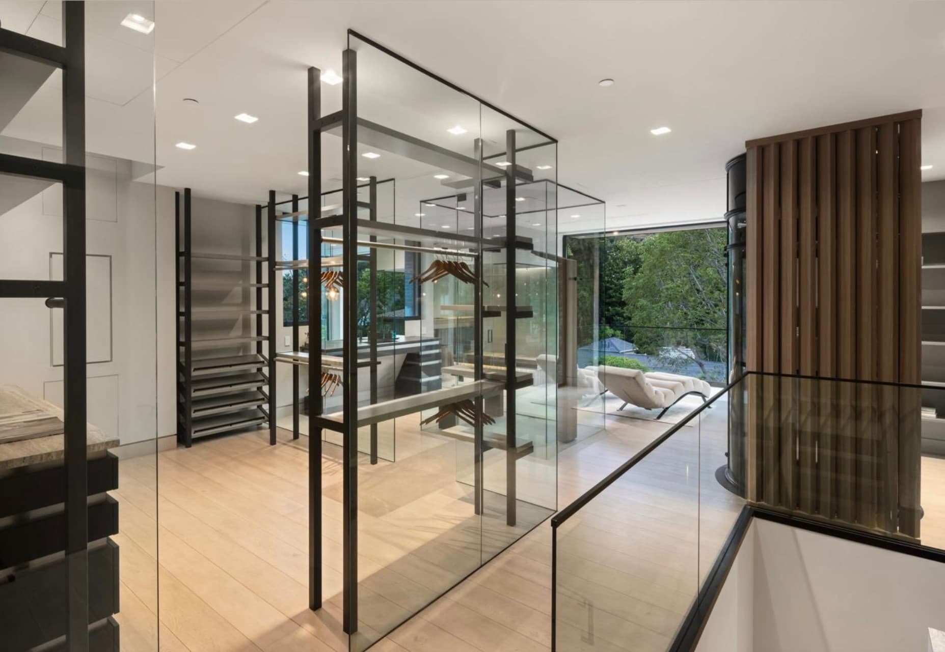 Villa Stone — image 35