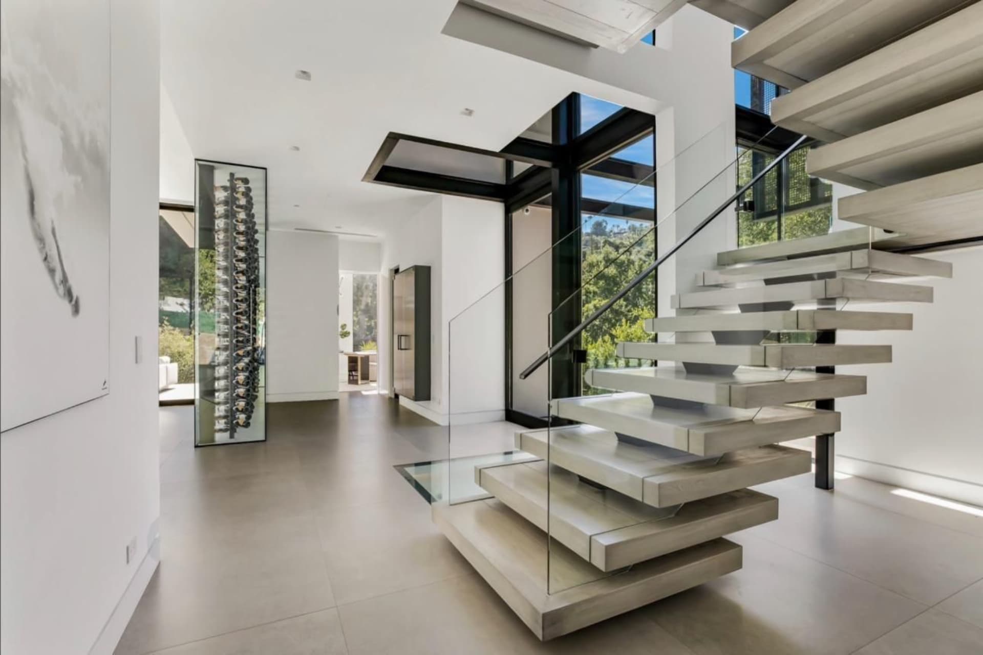 Villa Stone — image 48
