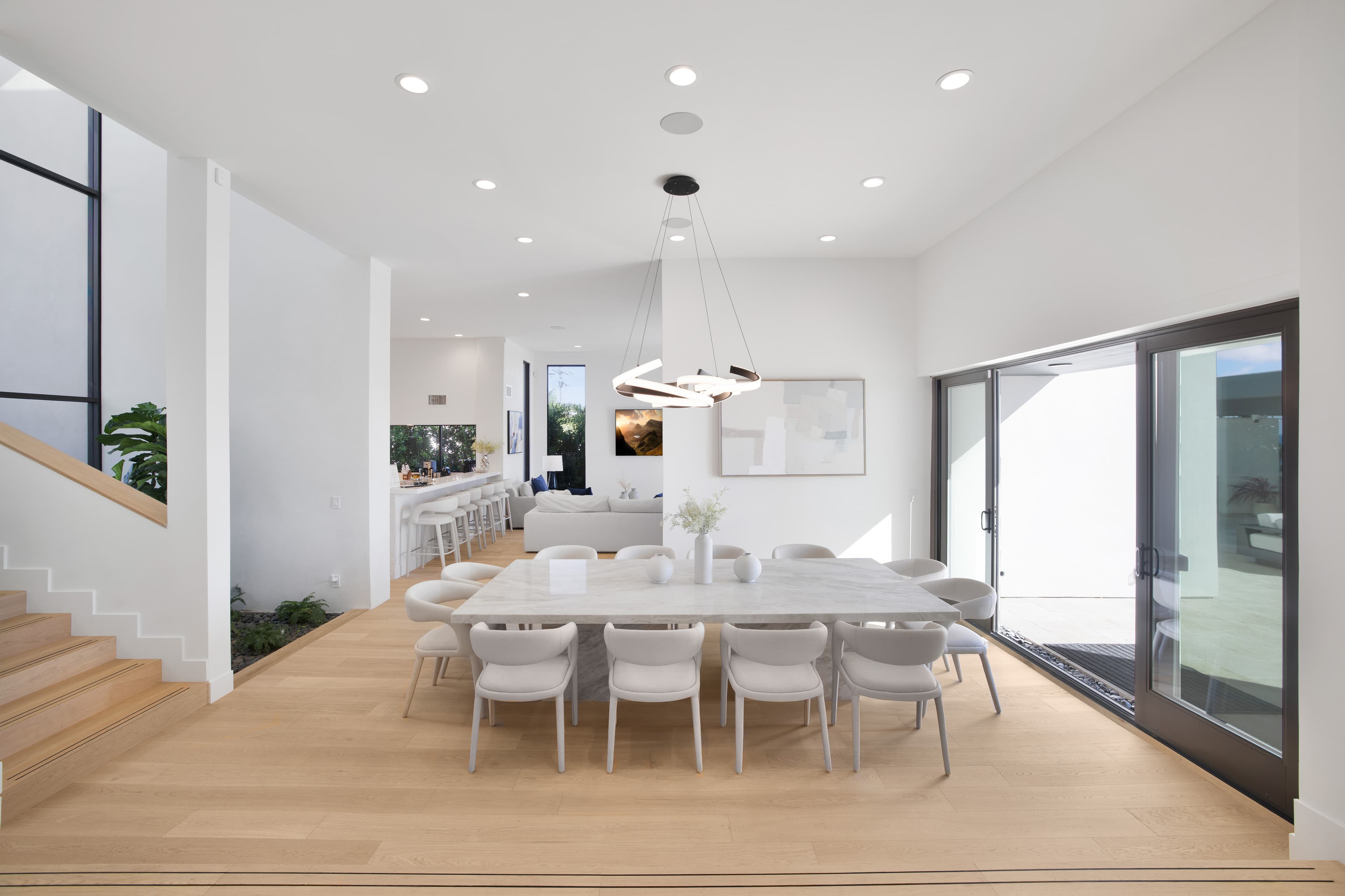 Villa Morning — image 17