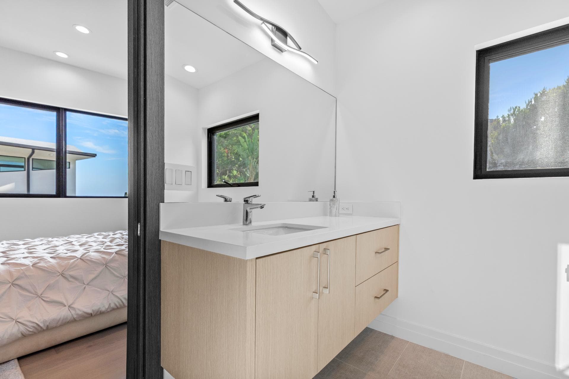 Villa Malibu — image 101