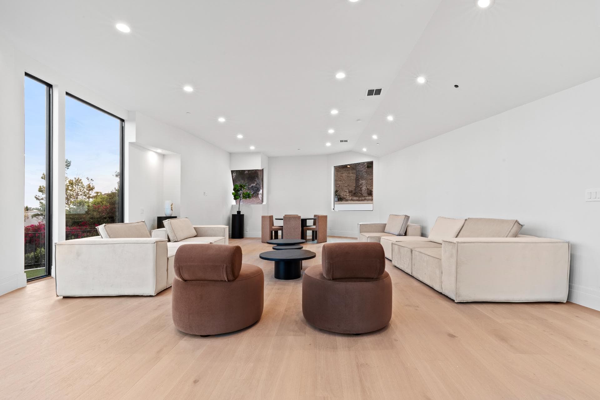 Villa Malibu — image 116