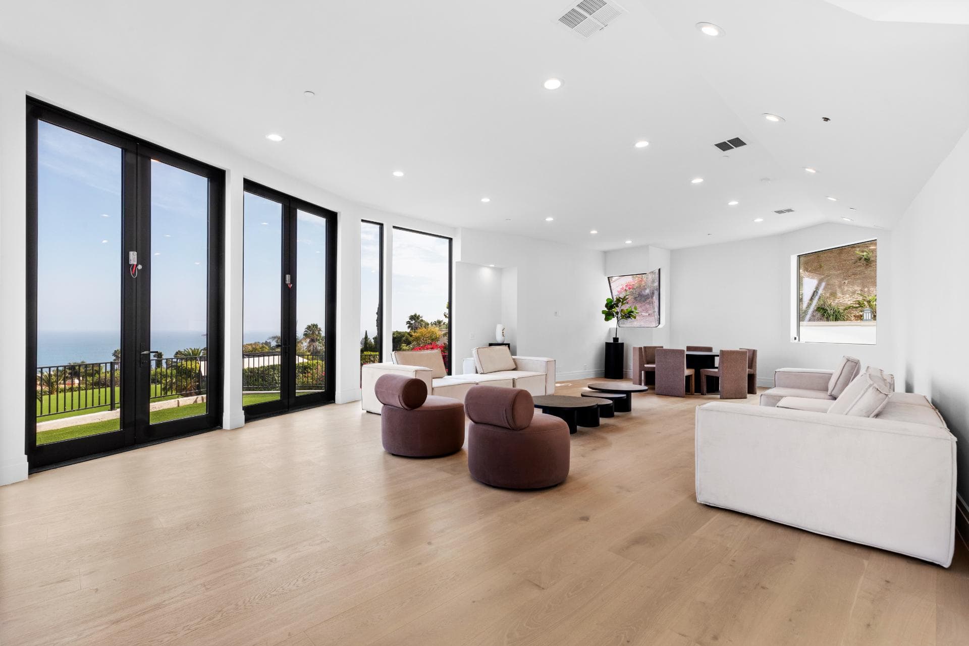 Villa Malibu — image 122