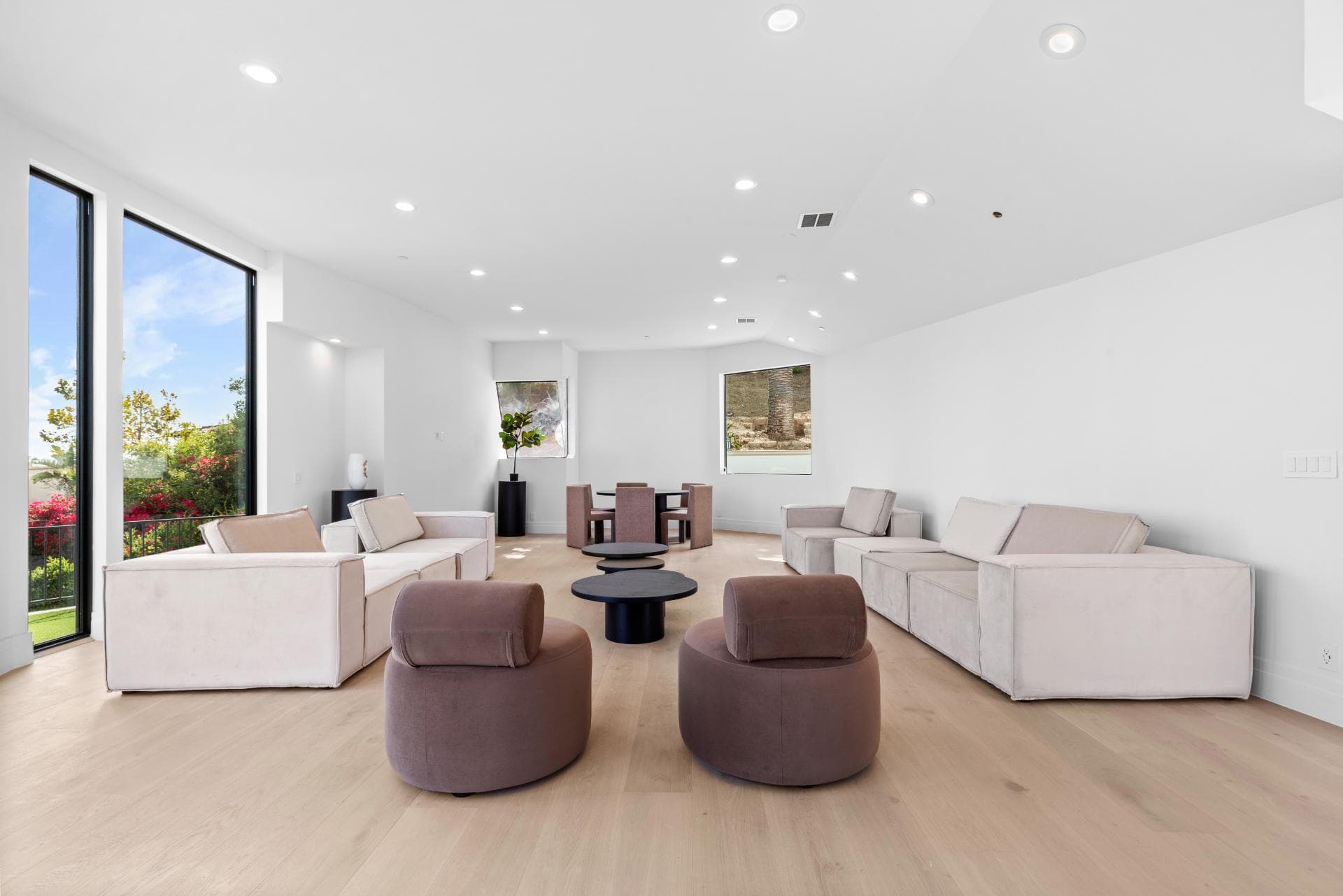 Villa Malibu — image 123