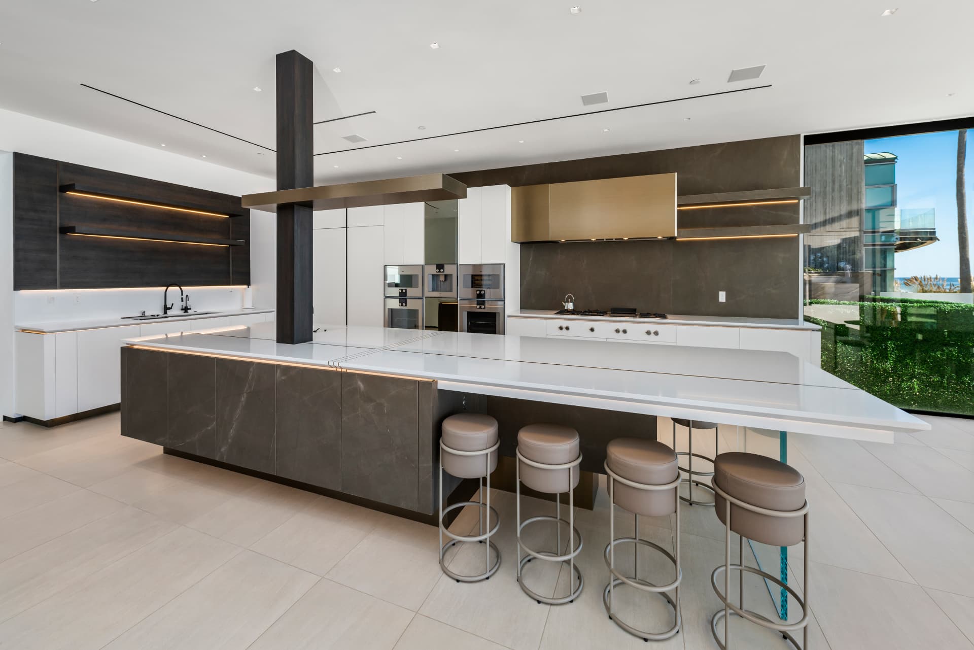 Villa Broad — image 18