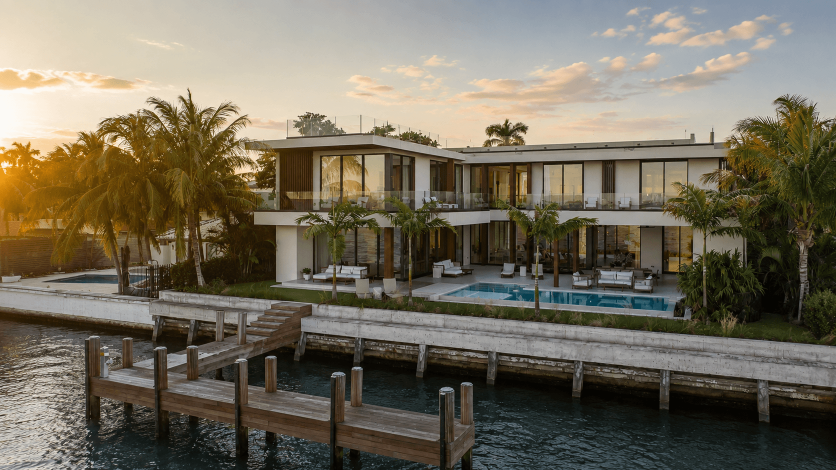 luxury villa travel agent