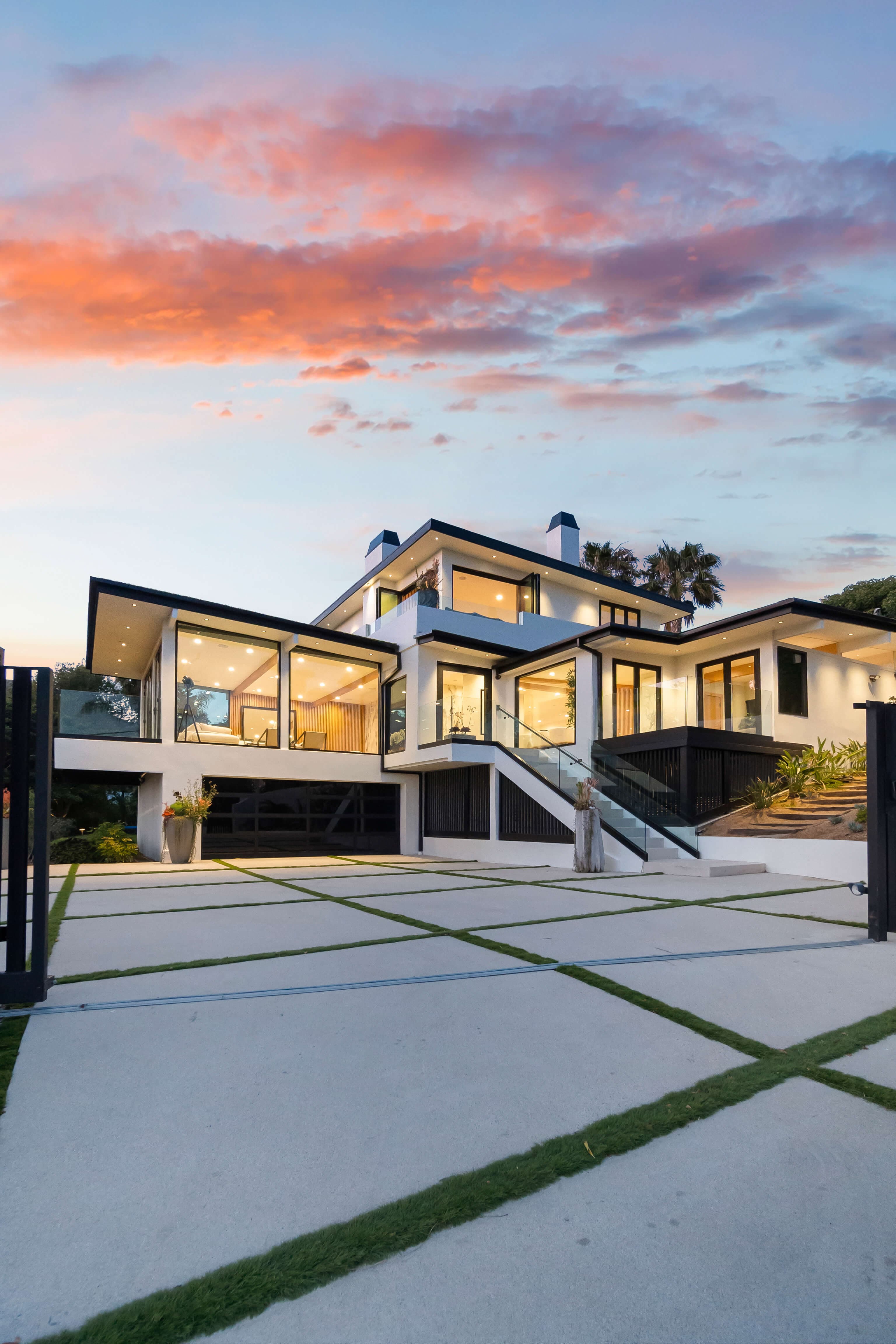 Luxury Villa Rentals in Malibu